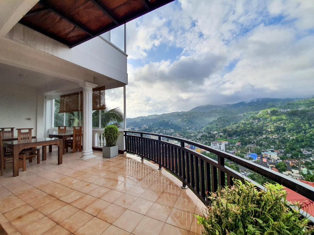 The Skydeck Kandy Dış mekan fotoğraf