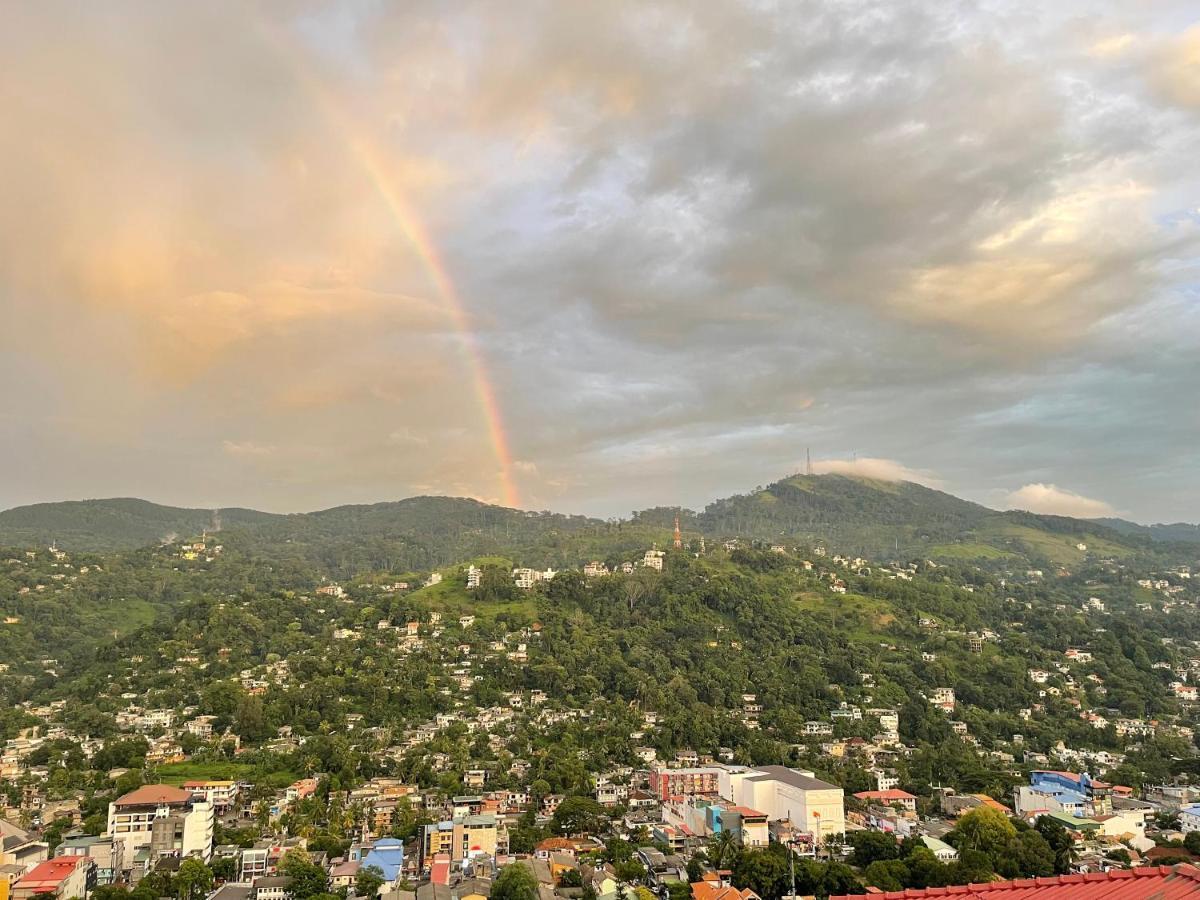 The Skydeck Kandy Dış mekan fotoğraf